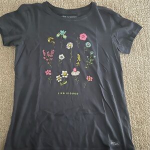 SMALL Life is Good T-Shirt
